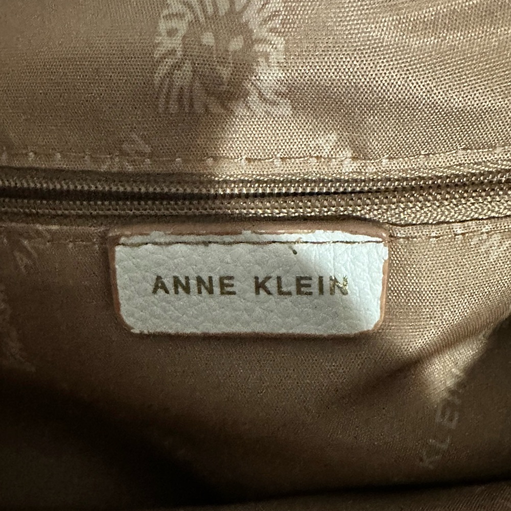 Ann Klein white bag - Picture 5 of 6